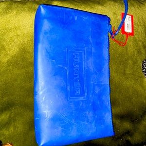 Wristlet blue target x hunter